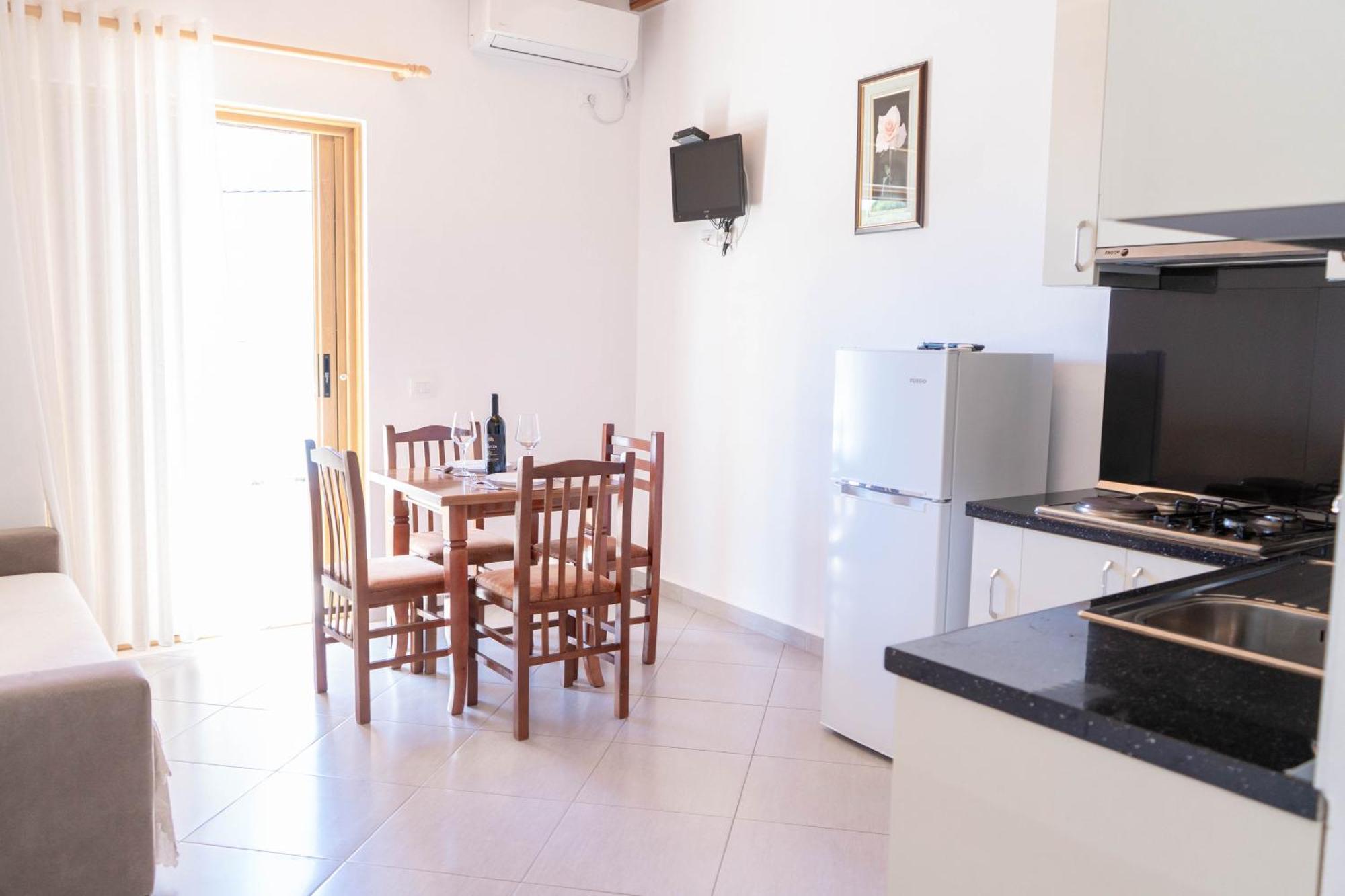 Vila Anxhelo Vlorë Buitenkant foto
